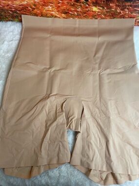 knix Beige High Rise Shaper Short Packaging